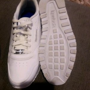 Mens white sneakers
